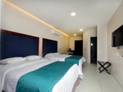 Hotel Colono Beach Hotels in Coco