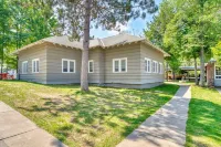 WOW Huge Catfish Lake Home 13br 5ba, Sleeps 26, Eag River Chain/weddings/events