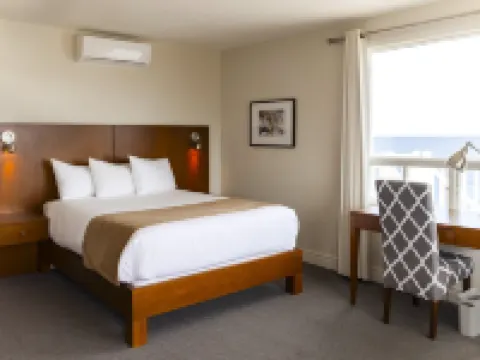 Hotel les Trois Soeurs Hotels in Perce