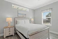 Pet Friendly Beach House - Lazy Palms