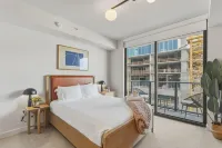 11 Ne Miami Worldcenter - We Host - Homestays