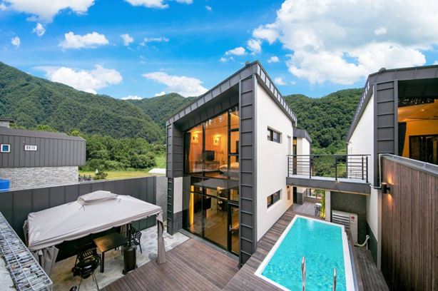 Ulsan Daon Pool Villa Hotels in Ulsan