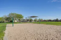 Spacious Backyard! Family Haven in San Tan Valley - Homestays