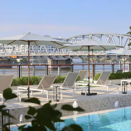 TARA Bangkok Riverside Отели рядом с достопримечательностью «Дусит»