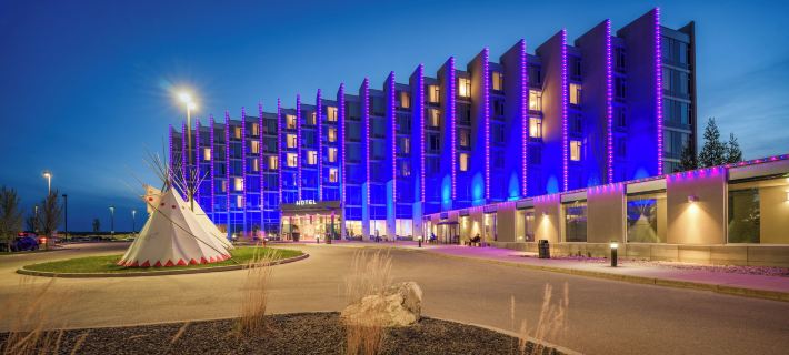 Grey Eagle Resort Hotels in Calgary
