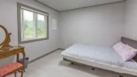 Wonju Chiak Flower Garden Pension - مبيت وإفطار