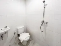 Urbanview Manukan Family Inn Surabaya - Bãi đậu xe
