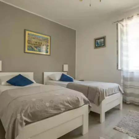 Beach House Legosi