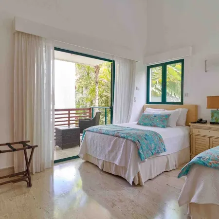 3BR Sublime Essence Beachfront Jaccuzi BBQ