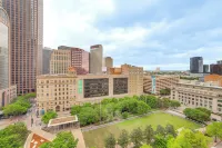 Walkable Dallas Unit Near Deep Ellum, Pets Welcome - Condos