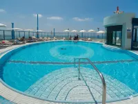 Luxury 2BR Apt w Balcony by Sea N' Rent