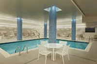 Embassy Suites by Hilton Minneapolis Downtown - Pools