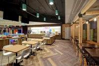 Tru by Hilton Raleigh Durham Airport - breakfast