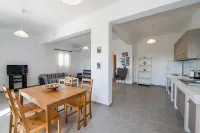 Family House for 3 by Tinosstay - 2 estrellas