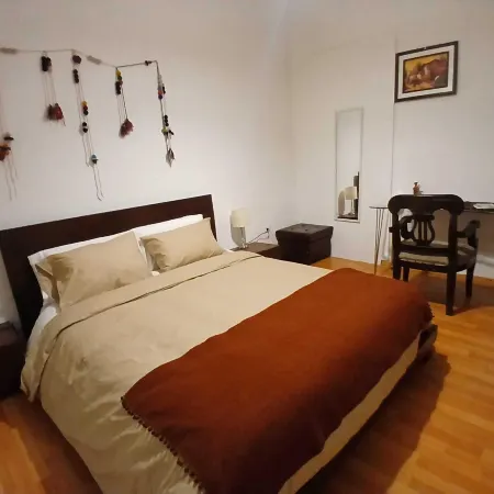 KANTIQ House