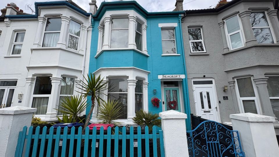 Coastal House Opposite Beach Sleeps 6 Pet Friendly