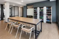 Echo Suites Extended Stay by Wyndham Austin Round Rock - Kitchens