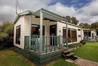Big4 Port Elliot Holiday Park - parking
