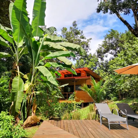 Thoas Lodge