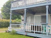 Bright Beautiful beach theme home walking distance to Lake Michigan & downtown! 매니스티 호텔