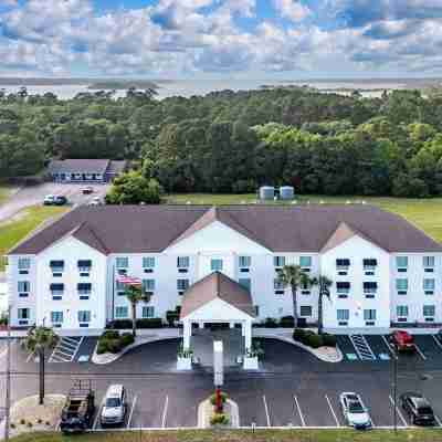 The Windstar Hotel - Emerald Isle / Swansboro Hotel Exterior