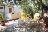 Sea Front Apartment 4 Beds with Balcony 250 Meters from the Beach - Apartments