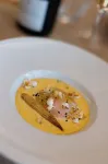 โลจิส โรงแรม-ร้านอาหาร โดเมน เดอ มอนเตคริสโต และ ฌีต เลวาซียง ดองเตส - พร้อมอาหารเช้า