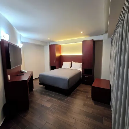 Hotel Kavia Lagunilla CDMX Отели рядом с достопримечательностью «Площадь Гарибальди»