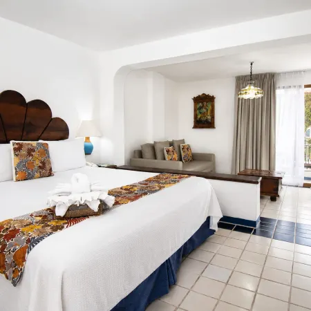Los Arcos Suites
