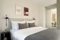 Bob W Munich City West - 2 звезды
