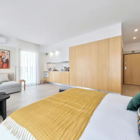 Art Home Apartments