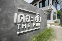 The Hub Hotel Surin - 3 Sao