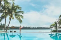 Le Domaine Oro, Series by Marriott - Pools