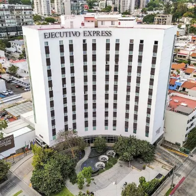 Ejecutivo Express Guadalajara Providencia - Av México Hotels near Jose Cuervo Express Train