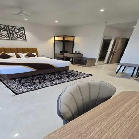 HOTEL AYUSHMAN