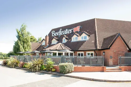 Premier Inn Tamworth Central Hotel - 駐車場