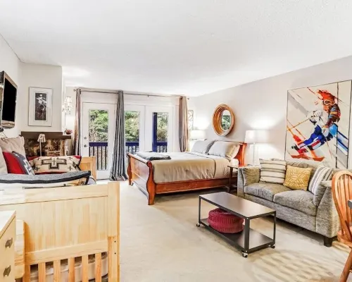 Budget-friendly Studio Near Alyeska Lifts Hotels near Chair 6