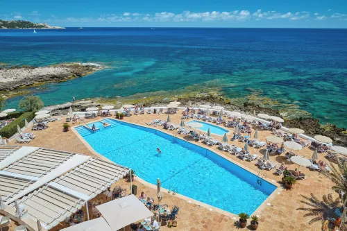 Grupotel Aguait Resort & Spa - Adults Only - parking