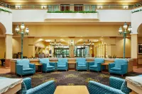Embassy Suites by Hilton Greensboro Airport - Barer