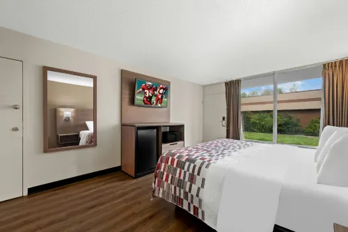 Red Roof Inn Charlotte - Airport - موقف سيارات