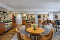 Delta Hotels Heathrow Windsor - breakfast