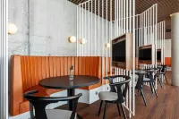雷克雅未克凱夫拉未克機場萬怡酒店 - 早餐
