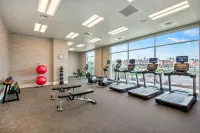 Courtyard Raleigh Cary/Parkside Town Commons - نادي رياضي
