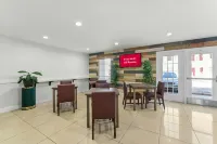 Red Roof Inn & Suites Wilson - parking