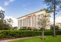 Hampton Inn Orlando-International Airport - Parkering