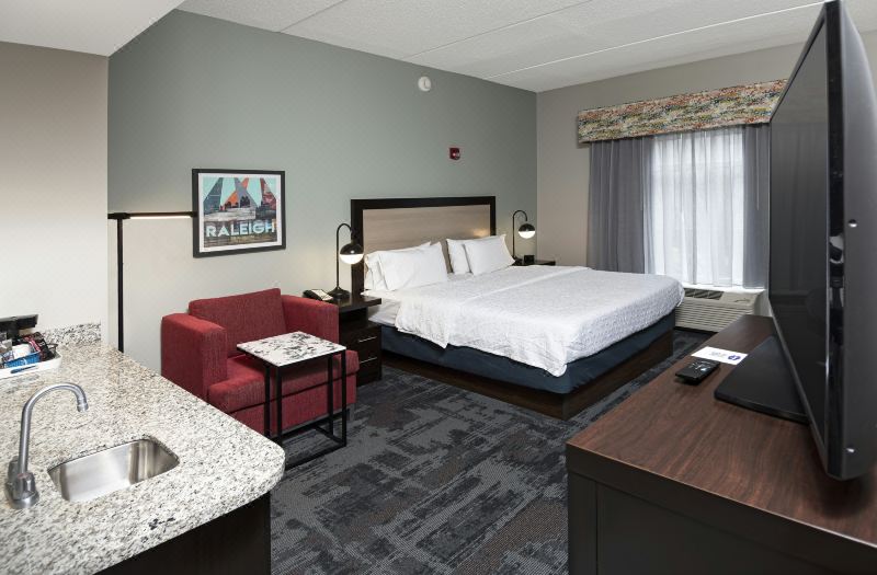 Hampton Inn & Suites Raleigh Downtown