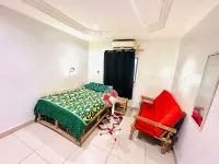 beautiful  room with private toilet - ACI 2000 - 2 stelle
