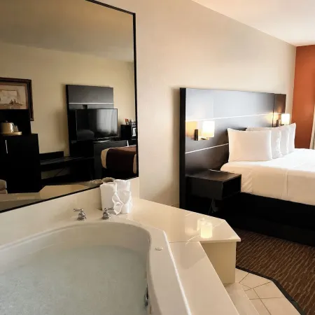 Grand Plaza Hotel & Conference Center