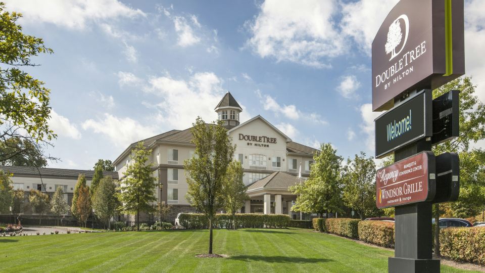 DoubleTree by Hilton Nanuet