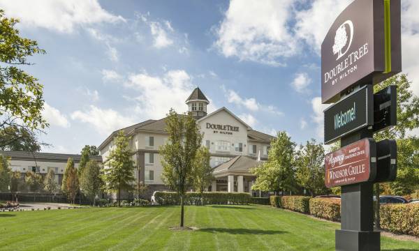 DoubleTree by Hilton Nanuet